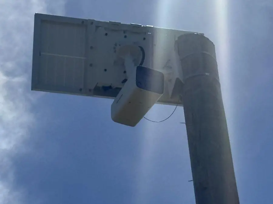 Detalle cámara solar AMC en primer plano
